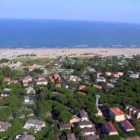 Solmare-36 By Interhome Rosapineta