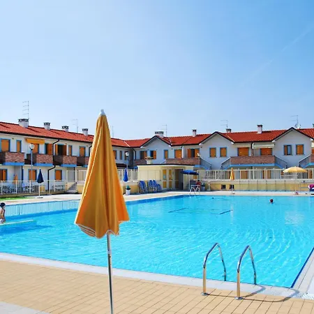 Solmare-36 By Interhome * Rosapineta
